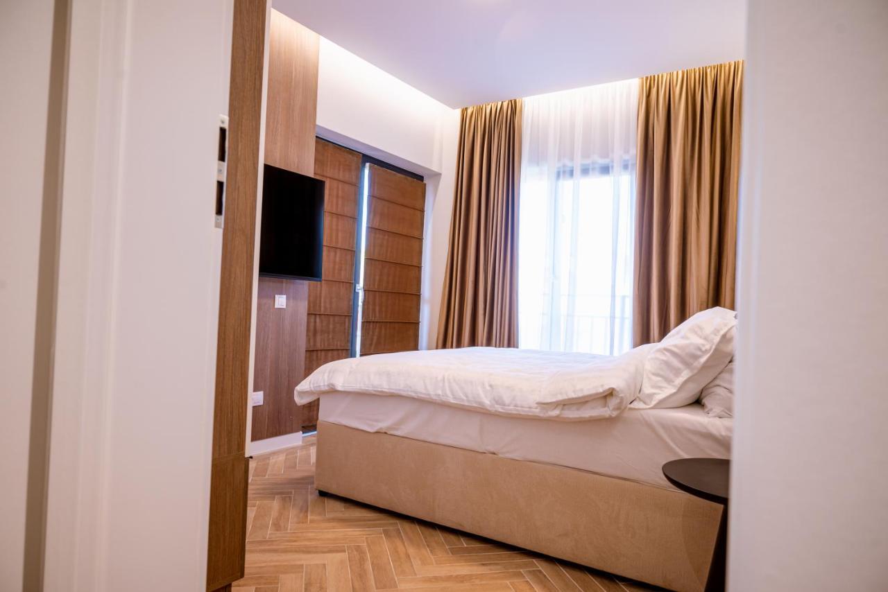 Papi House Apartment Targoviste Exterior photo